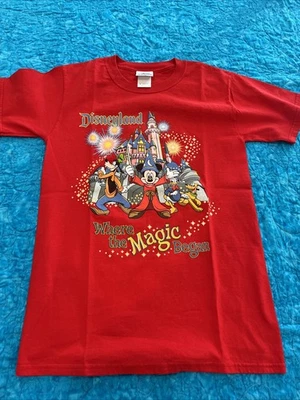 VINTAGE Disneyland Shirt Adult Small  Red 2003 Resort  Ships Fast - Image 1 of 4