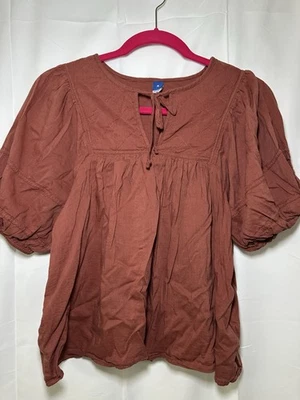 Top manga abullonada Old Navy juvenil talla M.  Top acolchado diseño con corbata Foto 1 de 4