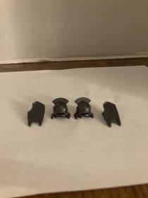 Lego Lord Of The Rings 2 Uruk Hai Shields And 2 Helmets 