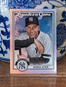 Derek Jeter 2023 Topps Series 2 Legends of the Game No. LG-1 - Near Mint/Mint - Picture 1 of 5