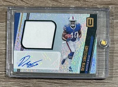 2019 Panini Unparalleled #326 Devin Singletary Rookie Jersey AUTO - Image 1 of 2
