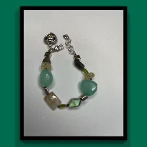 Brighton Heart Charm & Green Stone Bracelet 8" - Picture 1 of 5
