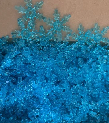 ❄️❄️❄️Lote de 35 LEGO- Trans Light Blue Rock 4 x 4 Cristal, Copo de Nieve - Nº x789 Foto 1 de 2