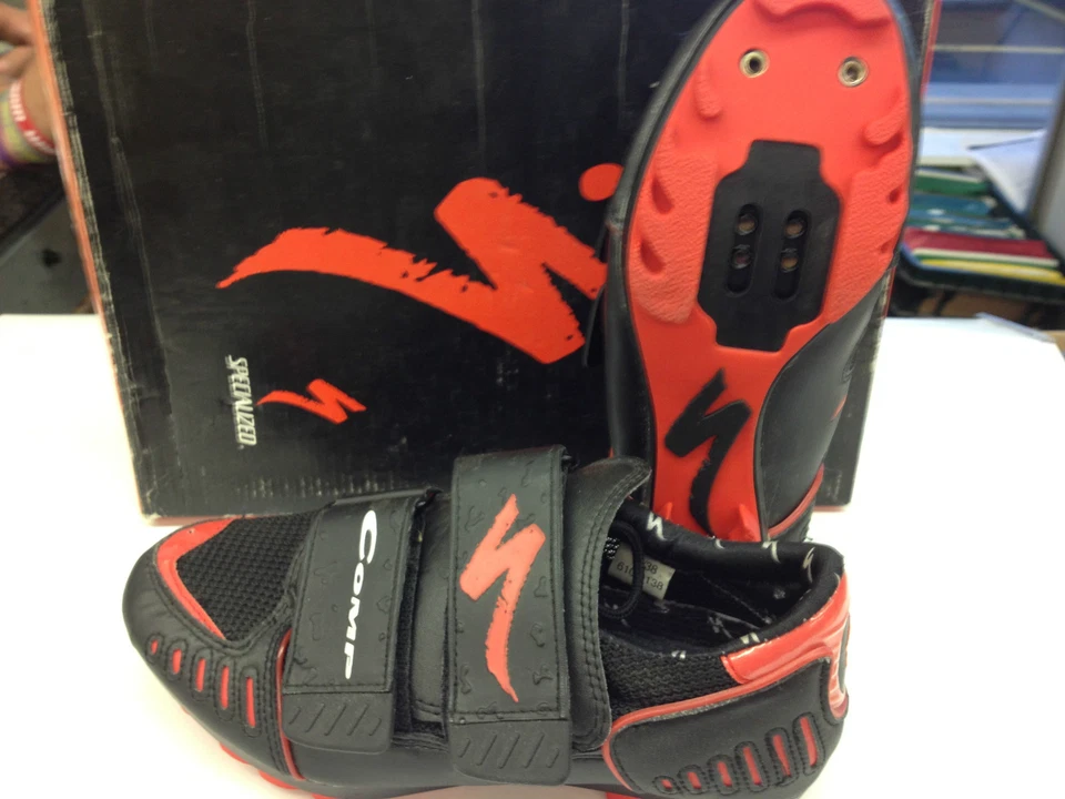 NEW OLD STOCK SPECIALIZED ROCKHOPPER COMP SHOES SIZE 38  5.5 - Image 1 of 1