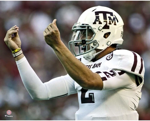 Johnny Manziel Texas A&M Unsigned Touchdown "Money" Celebration 16" x 20" Photo Cover