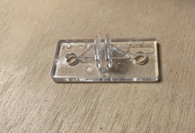 KNAPE & VOGT KV # 104PLAS PLASTIC FASTENER FOR REAR OF SHELF BRACKETS QTY 10 Lot309-29