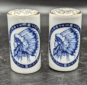 Salero y pimentero nativos americanos Cherokee de colección blanco y azul - Imagen 1 de 4