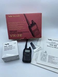 Yaesu VX-2E Ricetrasmittente Portatile UHF VHF. Funzionante. - Photo 1/15