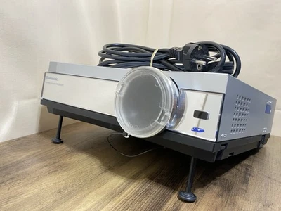 Panasonic PT-AE200E LCD Projector, Silver, Used, 363H Lamp, EU Plug, Cables - Image 1 of 4