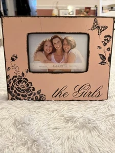 “The girls” 4x6 Wood Pink Frame By Sicura Shabby Chic - Picture 1 of 5