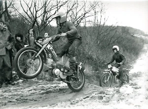 MOTOBECANE Photo de presse Course de MOBCROSS MOB CROSS en N & B années 70' - Picture 1 of 1