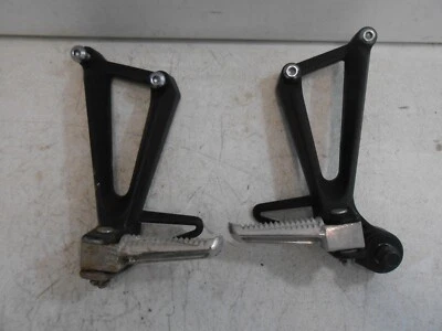 19 20 21 22 23 24 Yamaha YZFR3 YZF R3 MT-03 OEM derecha izquierda pasajero clavijas pernos Foto 1 de 4