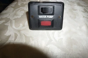 Casa rodante Sigma INTERRUPTOR INTERIOR BOMBA DE AGUA CON INDICADOR LED ROJO - Imagen 1 de 2
