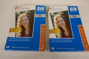 HP Oryginalny profesjonalny 90 arkuszy plus 4x6 biały papier fotograficzny o wysokim połysku - Zdjęcie 1 z 3