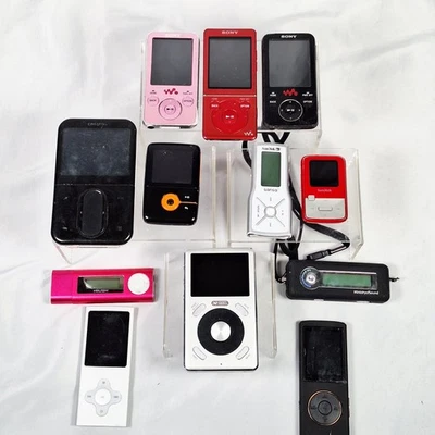 12 x FAULTY MP3/Media Players - Sony Walkman/Creative/SanDisk++ SPARES or REPAIR - Image 1 of 4