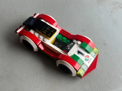 Lego City Race Car 60053 **Incompleto** Foto 1 de 3