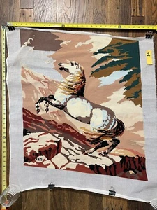 Tapiz de montaña de semental blanco de 29"" punto de cruz vintage 1971 de 29"" sin terminar - Imagen 1 de 6