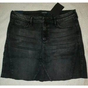 Womens TK Lee black denim Jean skirt Size 32 New With Tags - Picture 1 of 7