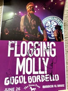 PÓSTER de concierto autografiado de Flogging Molly Dennis Casey, Dave King, Bridget Regan - Imagen 1 de 7