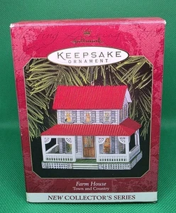 NEW! ❄️ Hallmark Keepsake Ornament "Farmhouse"⛄️ 1999 Pressed Tin Town & Country - Picture 1 of 6