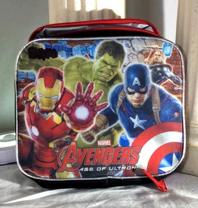 Fiambrera Marvel Avengers. La edad de Ultrón. Mantiene los alimentos calientes o fríos.  10x8 pulgadas - Imagen 1 de 3