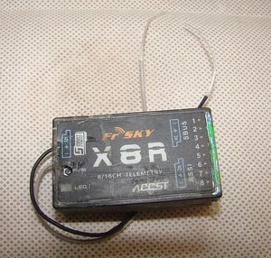 Receptor de telemetría X8R 8/16 canales SBUS ACCST 2,4 GHZ para FrSky Taranis (1539) - Imagen 1 de 2