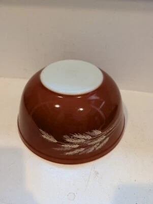 PYREX Autumn Harvest Wheat Pattern Nesting Mixing Bowl #403, 2.5 Quarts Vintage - Image 1 of 4