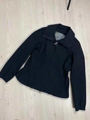 Chaqueta cortavientos Prada vintage Gore-Tex para mujer talla 44 Foto 1 de 4