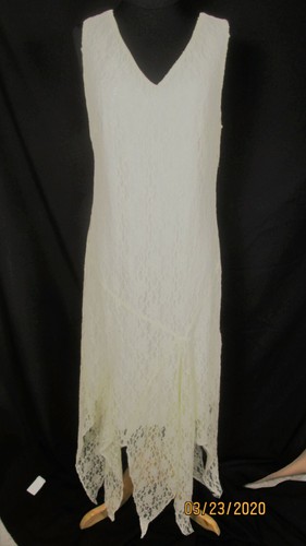 OFF WHITE Abito a tubino in pizzo bianco sporco Seventh Avenue 12 orlo a punta irregolare