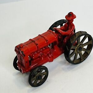 Vintage Antique Arcade Fordson Cast Iron Toy Tractor Red 4" x 2.5"