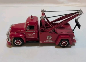 1st Gear 1955 Diamond T Wrecker 1:34 Scale Awalt Oil NIB - Picture 1 of 6
