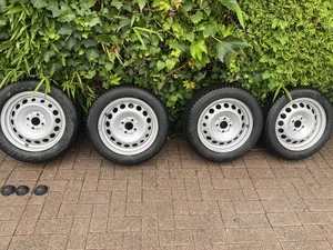 Reifen mit Stahlfelgen Smart 453 mit goodyear vector 4seasons 155/65r15 81t  - Bild 1 von 9