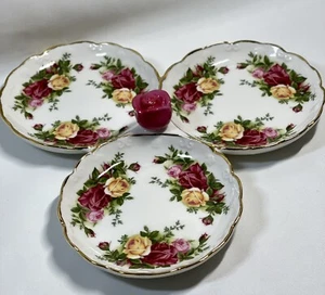 Royal Albert 3 Section Server "Old Country Roses" Floral Print and Gold Rim - Picture 1 of 9