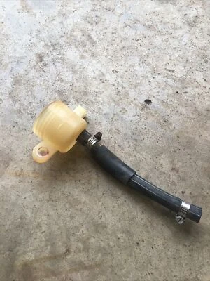 Depósito de cilindro maestro de freno trasero Yamaha RZ 350 Foto 1 de 3