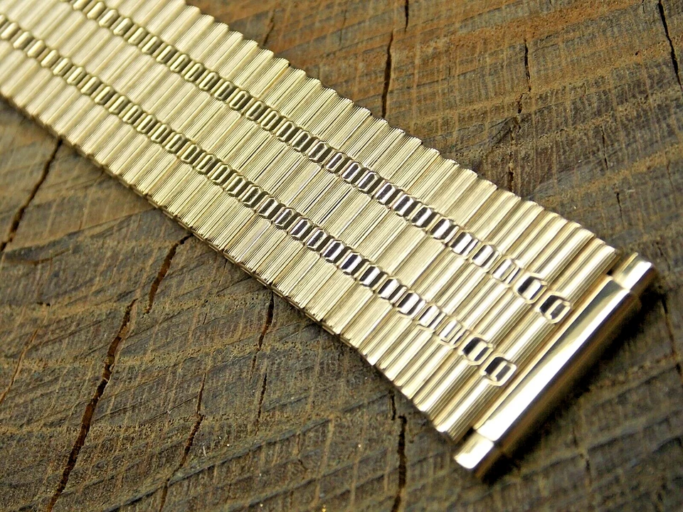 Town & Country 17.5mm-21mm Expansion Stainless NOS Unused Watch Band Vintage - Image 1 of 4