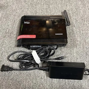 Samsung SCS-26UC4 Verizon Wireless 3G Network Extender Base Station w/ cords - Photo 1 sur 12