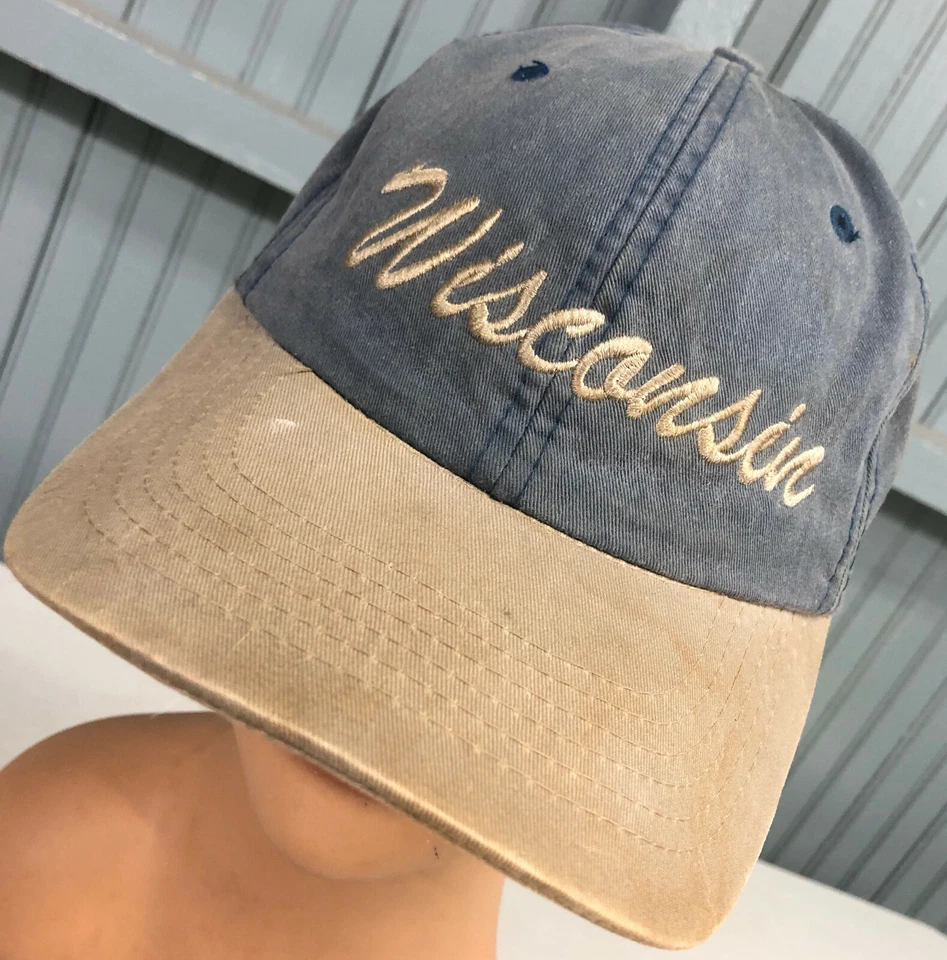 Бейсболка регулируемая хлопковая Wisconsin Script  - Изображение 1 из 4