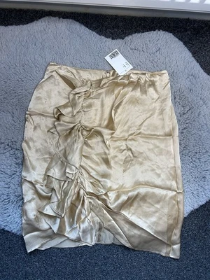 gold faux satin h&m ruffle mini skirt BRAND NEW WITH TAGS size 8 ladies - Image 1 of 4
