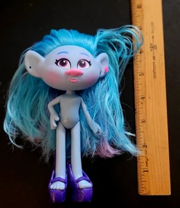 Muñeca de 6,5"/cabello enraizado/zapato alado azul orenilla de película Trolls - Imagen 1 de 12