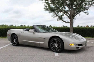 2000 Chevrolet Corvette Base 2dr Convertible - Picture 1 of 12