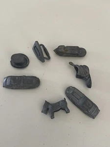 VINTAGE SET OF 7 METAL BOARD GAME MARKERS MONOPOLY - Picture 1 of 4