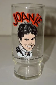 Vintage 1977 JOANIE Happy Days ERIN MORAN Soda Glass Dr Pepper MINT Paramount - Picture 1 of 7