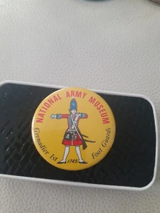 Insignia vintage del Museo Nacional del Ejército - Imagen 1 de 3