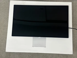 Apple Studio Display 27" 5120 x 2880 Standard Glass VESA Mount, Read Description - Picture 1 of 6