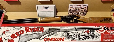 A CHRISTMAS STORY 40TH ANNIVERSARY RED RYDER BB GUN CAST SIGNED #135 OF #500 - Image 1 of 4