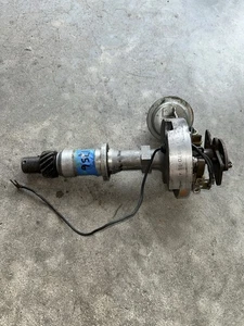 69 Pontiac Ram Air III Distributor Part #1111970 Dated 9 B 4 Vacuum Advance #365 - Picture 1 of 6