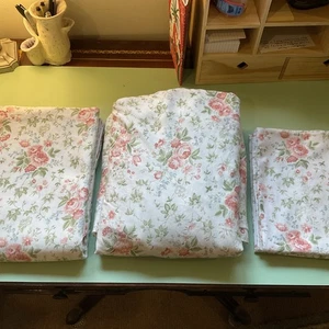 Laura Ashley Französisches Land Doppelbett Laken Set  - Bild 1 von 6