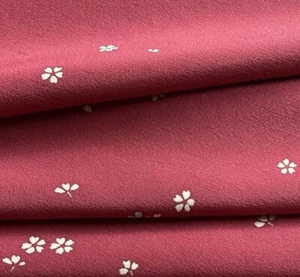 Vintage Japanese kimono silk fabric piece - Flowers On Plum Pink (P22) - Picture 1 of 3