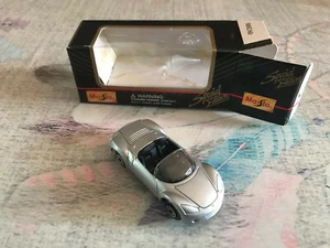 Coche en miniatura Plymouth Pronto Spyder Maisto edición especial en 1/64 aprox. - Imagen 1 de 4