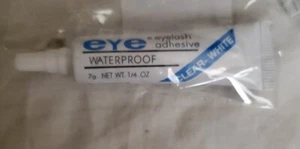 Eye Eyelash Adhesive Waterproof- Dries Clear - Picture 1 of 3